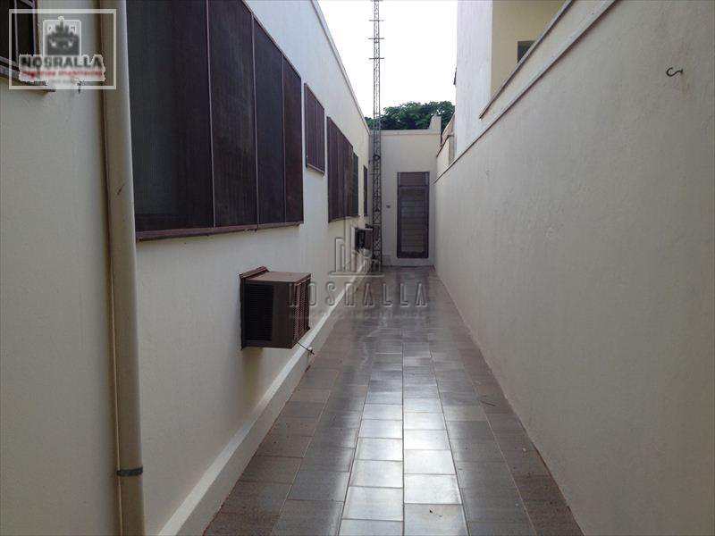 Casa à venda com 2 quartos, 301m² - Foto 23