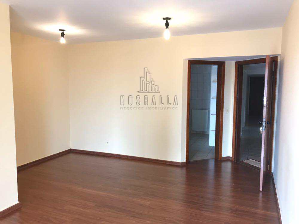 Apartamento à venda com 3 quartos, 110m² - Foto 15