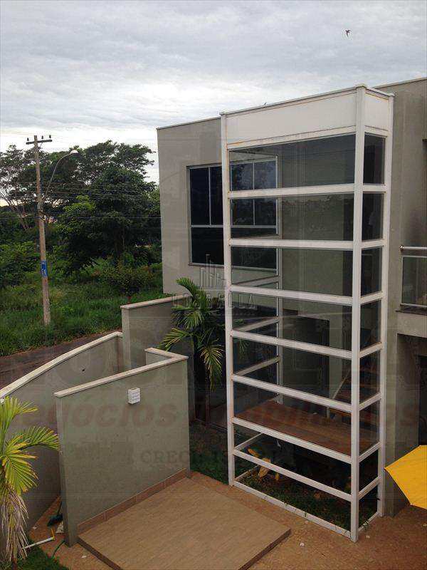 Casa à venda com 3 quartos, 230m² - Foto 7