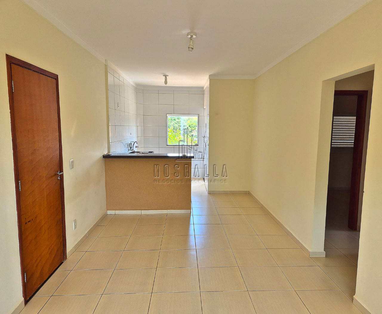 Apartamento à venda com 2 quartos, 70m² - Foto 1