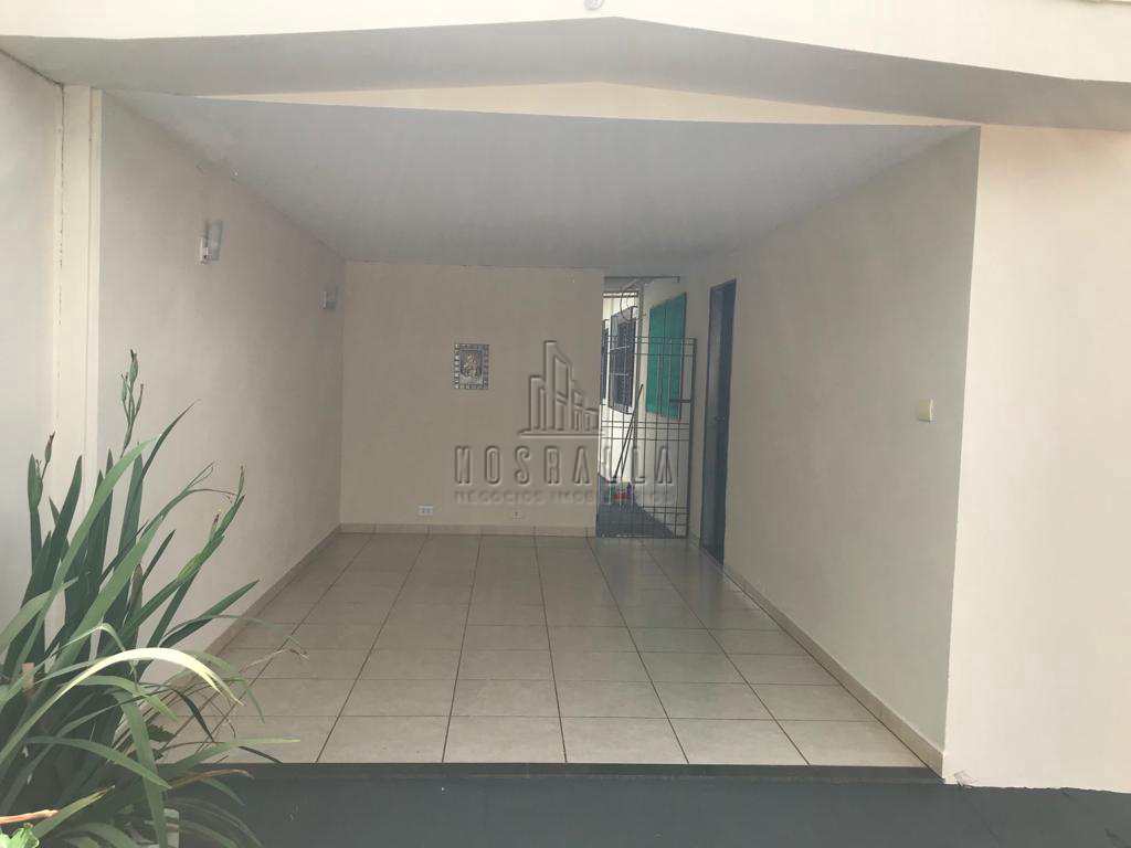 Casa à venda com 3 quartos, 287m² - Foto 1