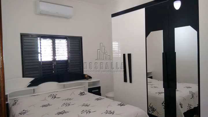 Casa à venda com 2 quartos, 77m² - Foto 8