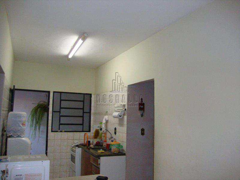 Casa à venda com 2 quartos, 80m² - Foto 19