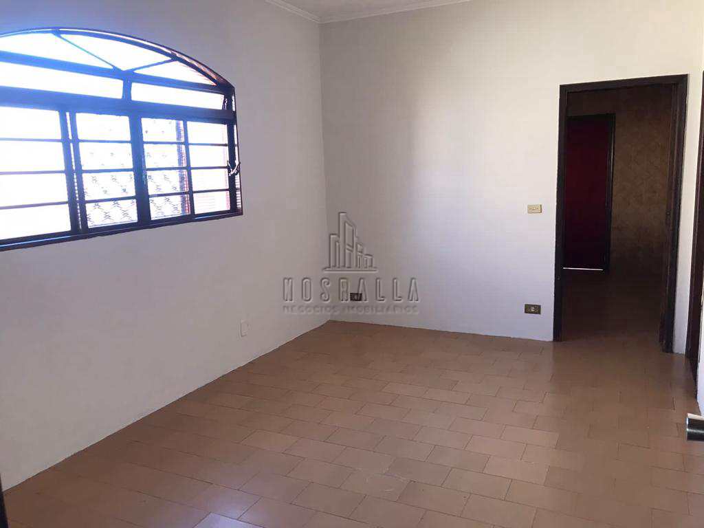 Casa à venda com 3 quartos, 242m² - Foto 7