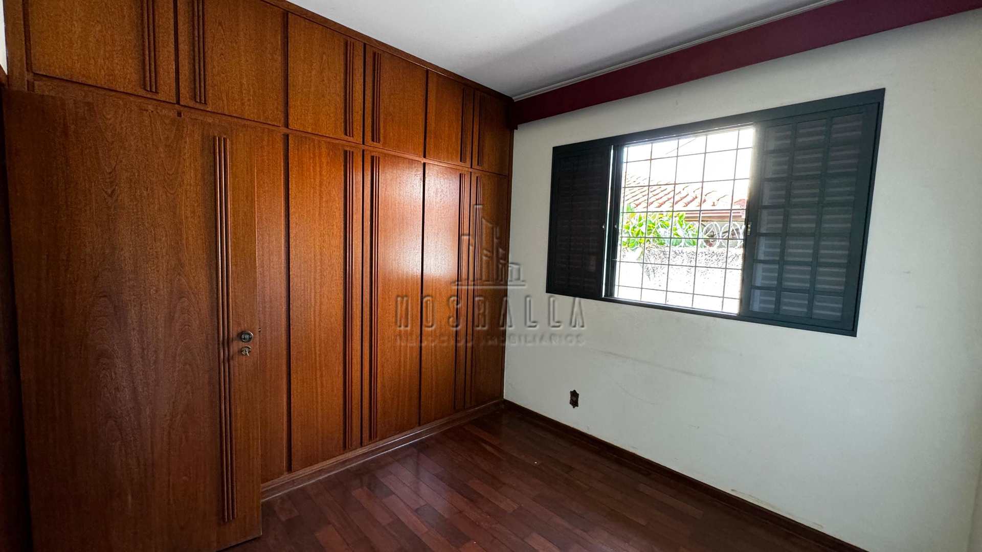 Casa à venda com 3 quartos, 245m² - Foto 14