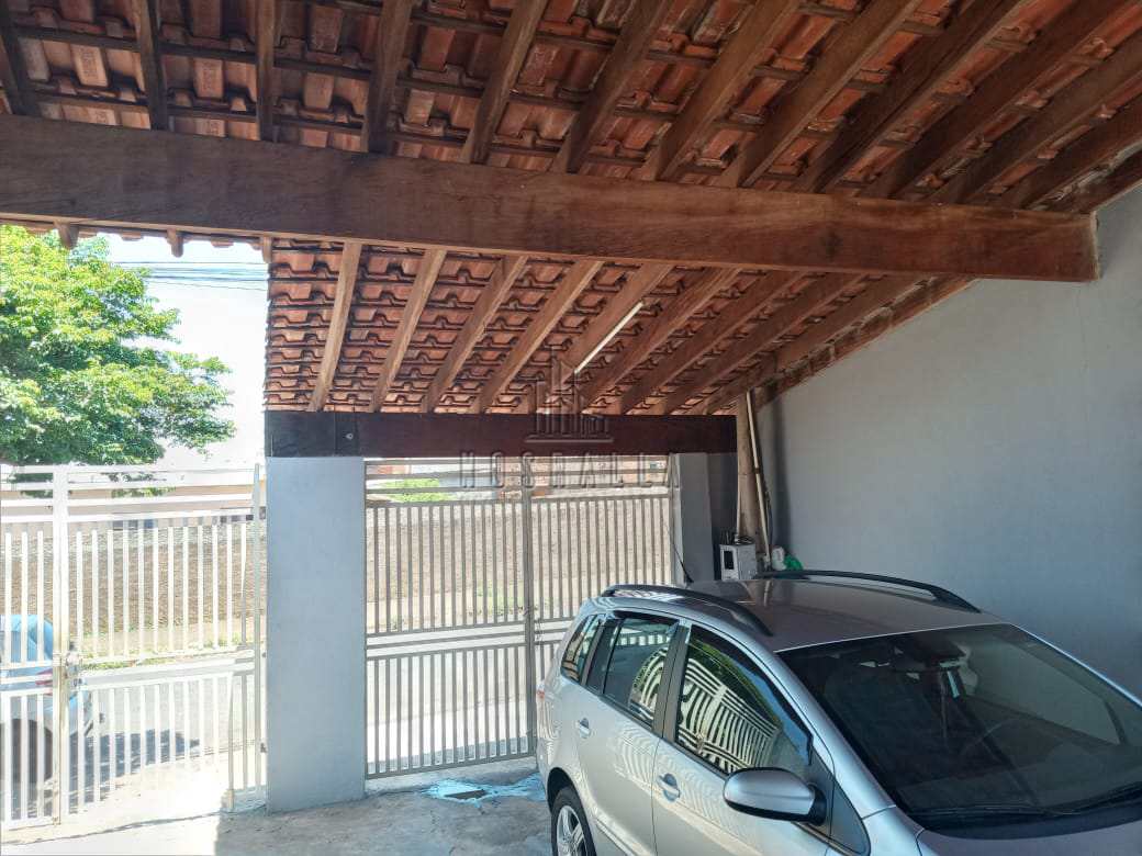 Casa à venda com 3 quartos, 250m² - Foto 2