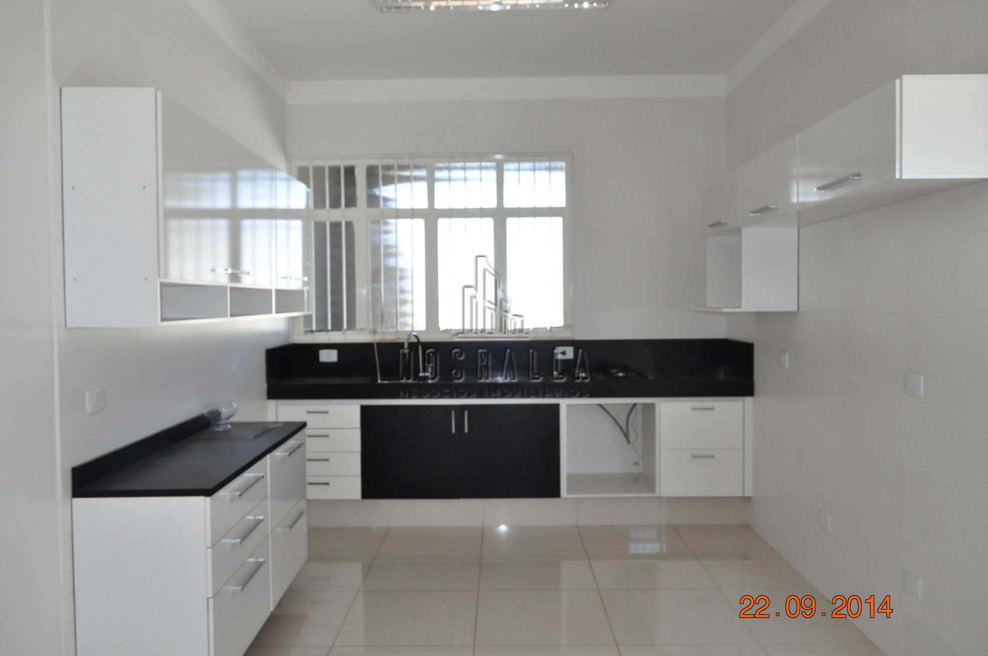 Casa à venda com 2 quartos, 430m² - Foto 13