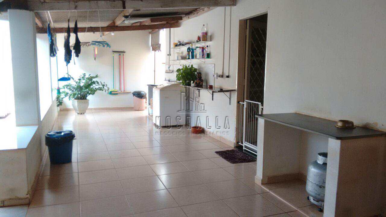 Casa à venda com 3 quartos, 210m² - Foto 5