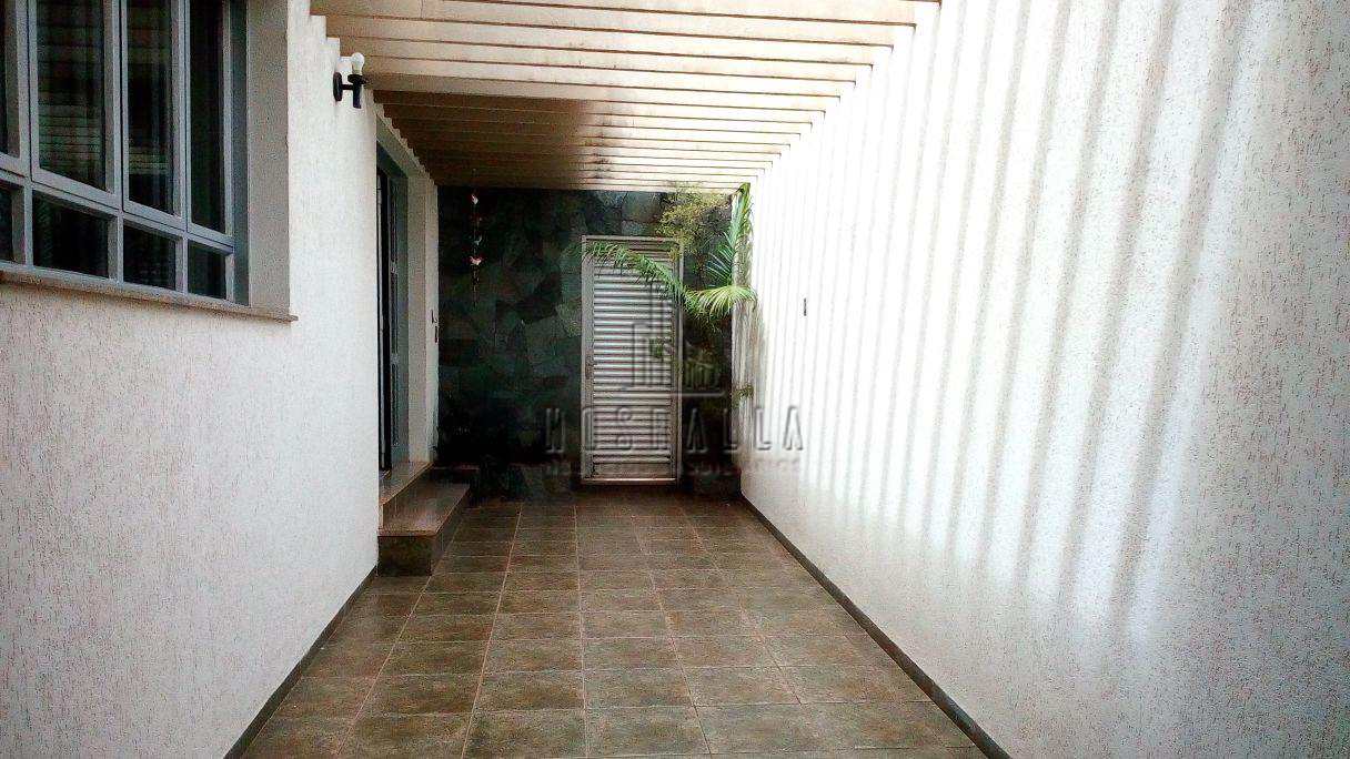 Casa à venda com 4 quartos, 240m² - Foto 20