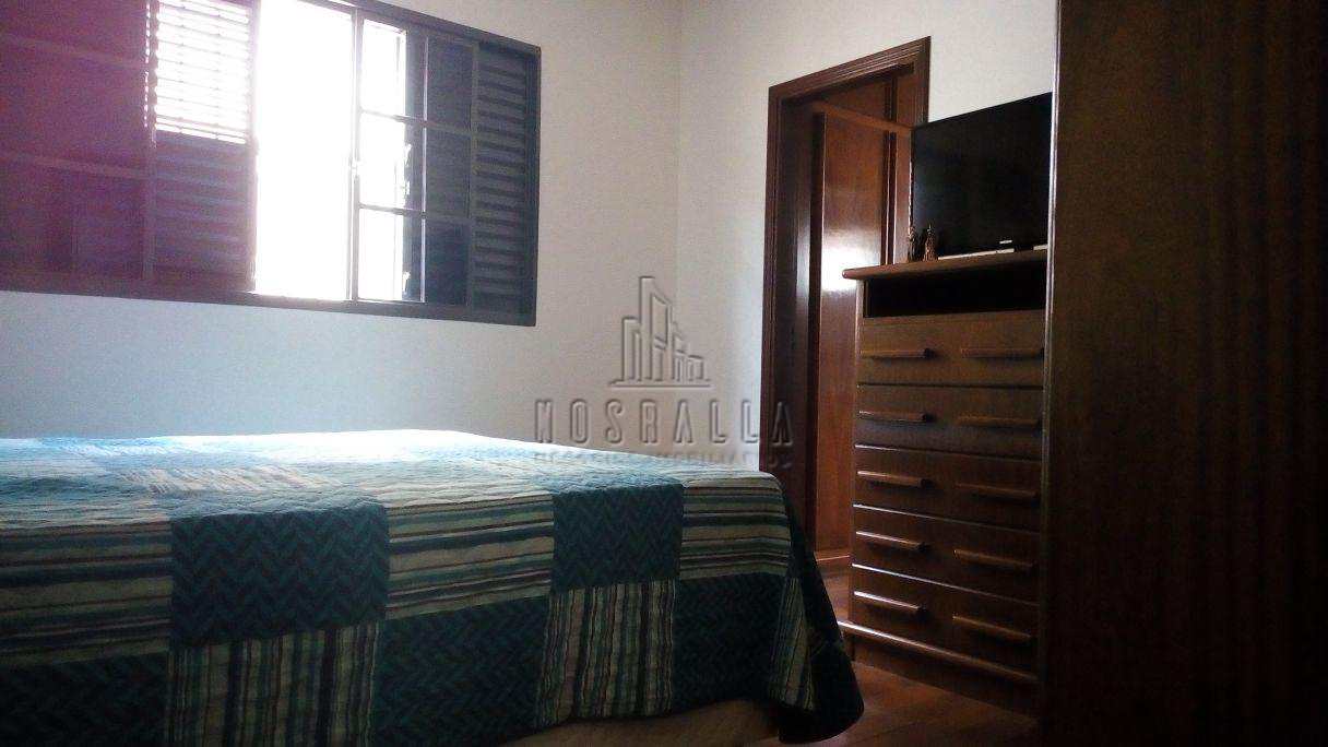 Casa à venda com 4 quartos, 240m² - Foto 13