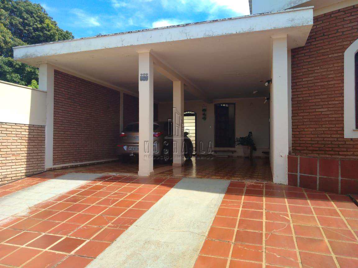 Casa à venda com 3 quartos, 272m² - Foto 3