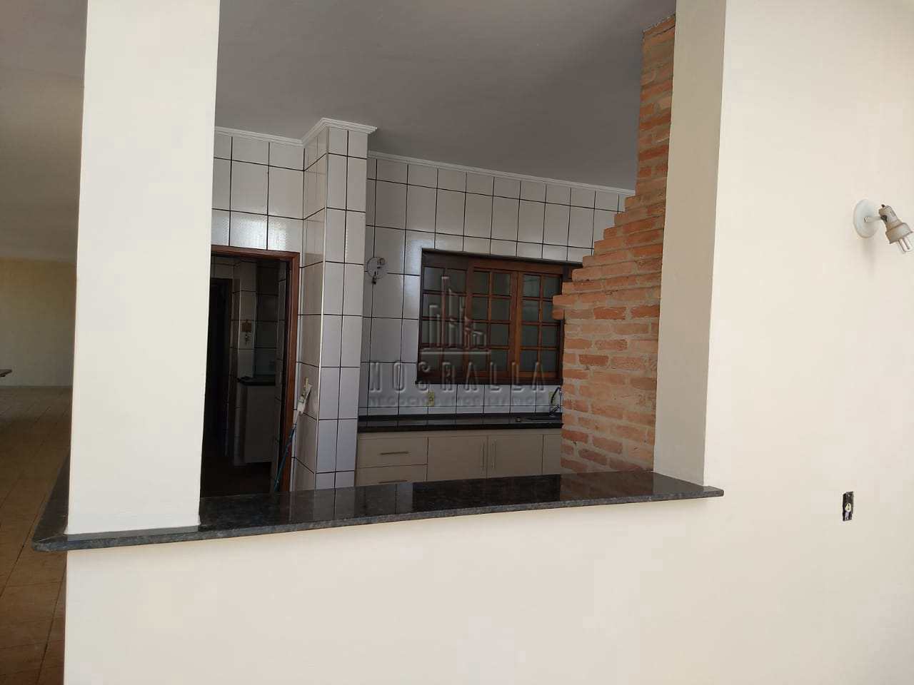 Casa à venda com 2 quartos, 250m² - Foto 11