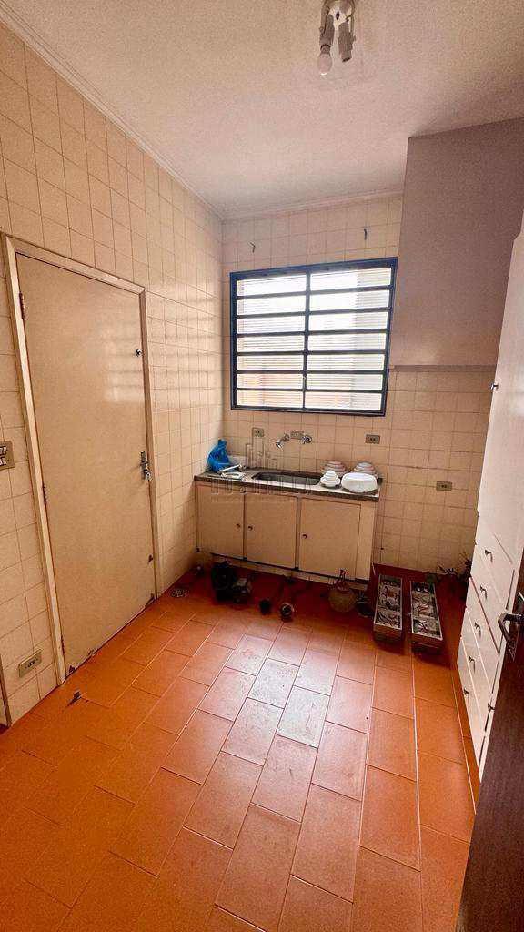 Sobrado para alugar com 3 quartos, 349m² - Foto 26