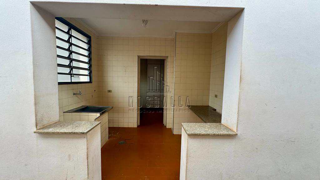 Sobrado para alugar com 3 quartos, 349m² - Foto 25