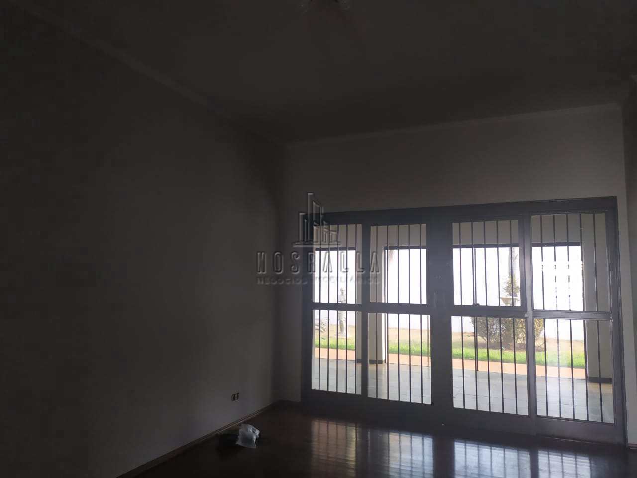 Casa à venda com 3 quartos, 994m² - Foto 10