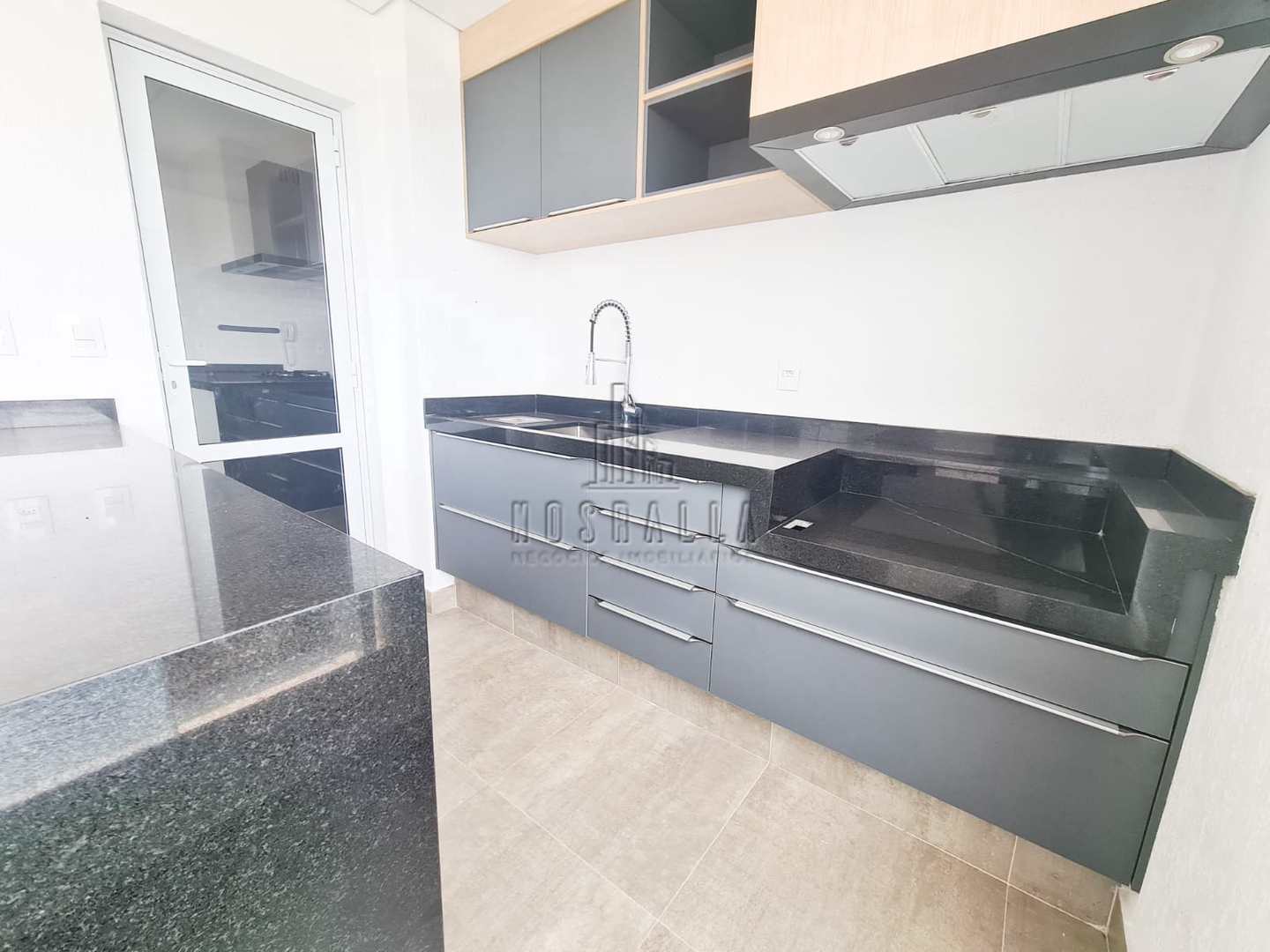 Apartamento à venda com 3 quartos, 172m² - Foto 11