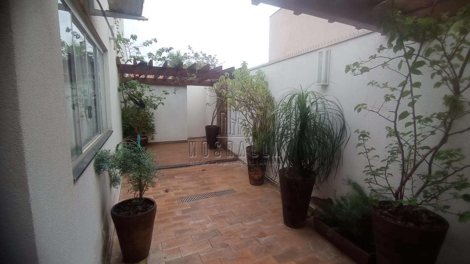 Casa à venda com 3 quartos, 223m² - Foto 12