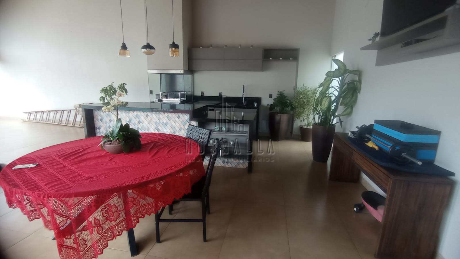 Casa à venda com 3 quartos, 223m² - Foto 11