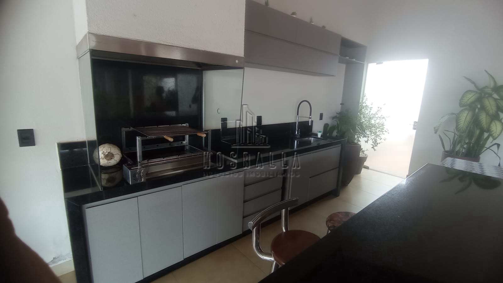 Casa à venda com 3 quartos, 223m² - Foto 5