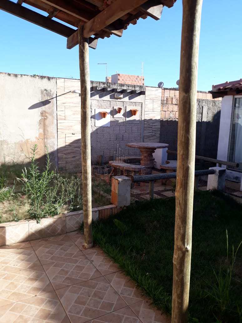 Casa à venda com 2 quartos, 250m² - Foto 24