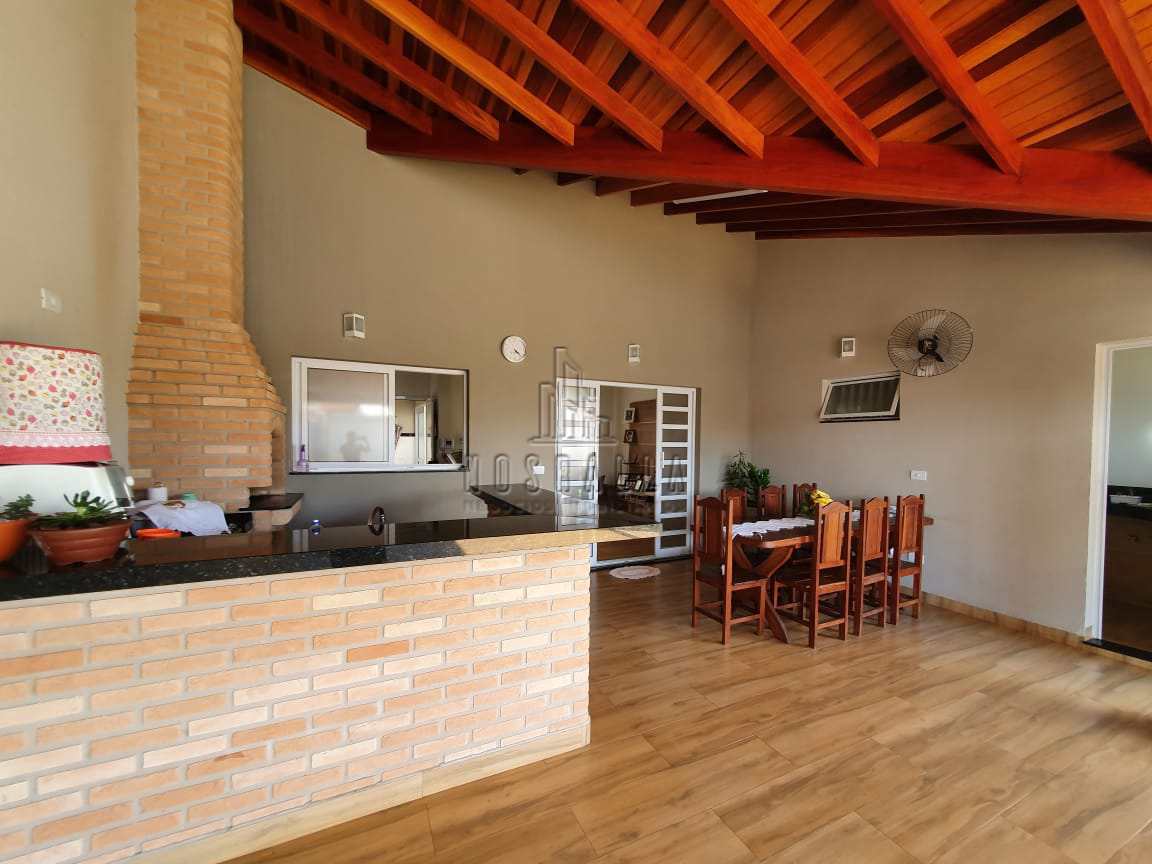 Casa à venda com 2 quartos, 122m² - Foto 14