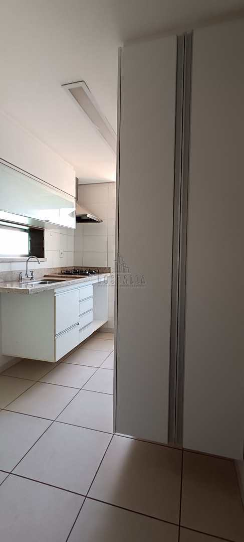 Apartamento à venda com 3 quartos, 92m² - Foto 11