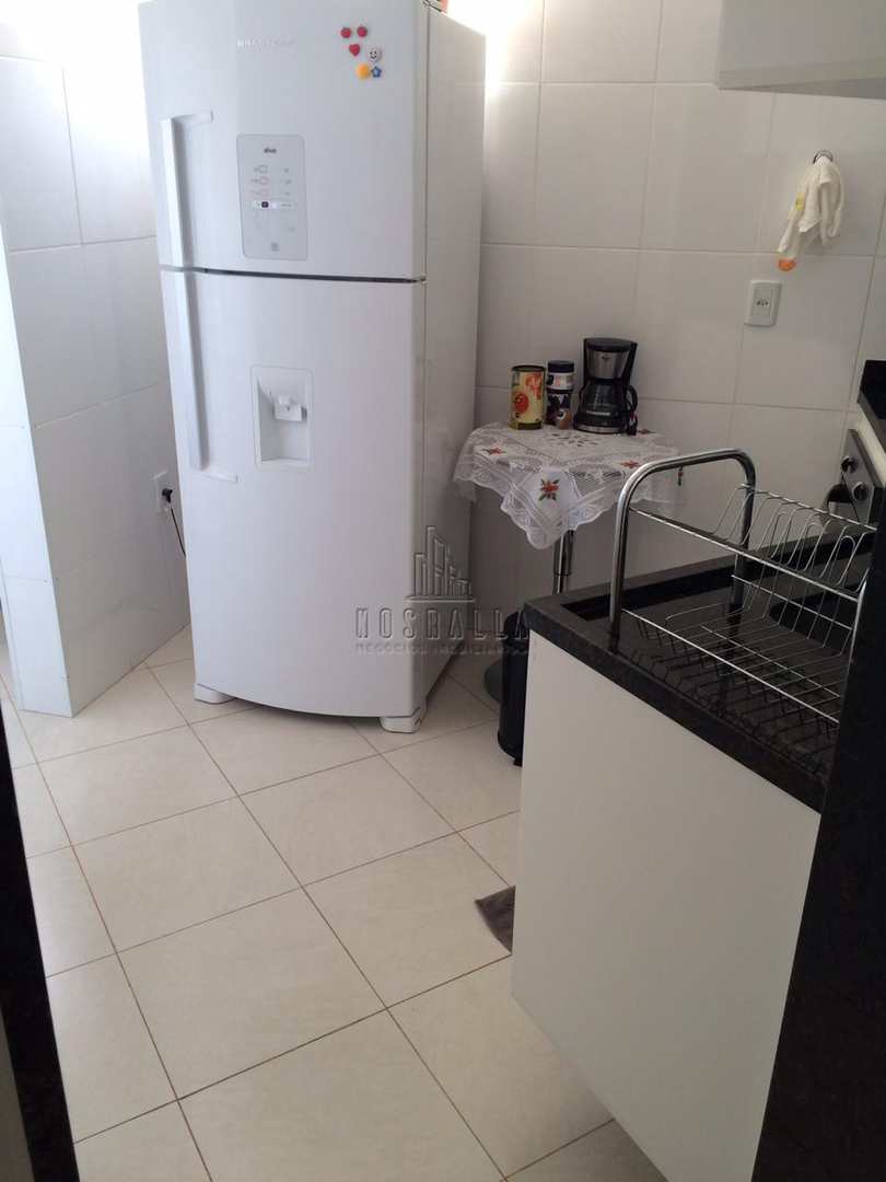 Apartamento à venda com 2 quartos, 62m² - Foto 20