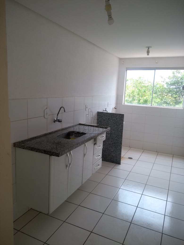 Apartamento para alugar com 3 quartos, 73m² - Foto 2