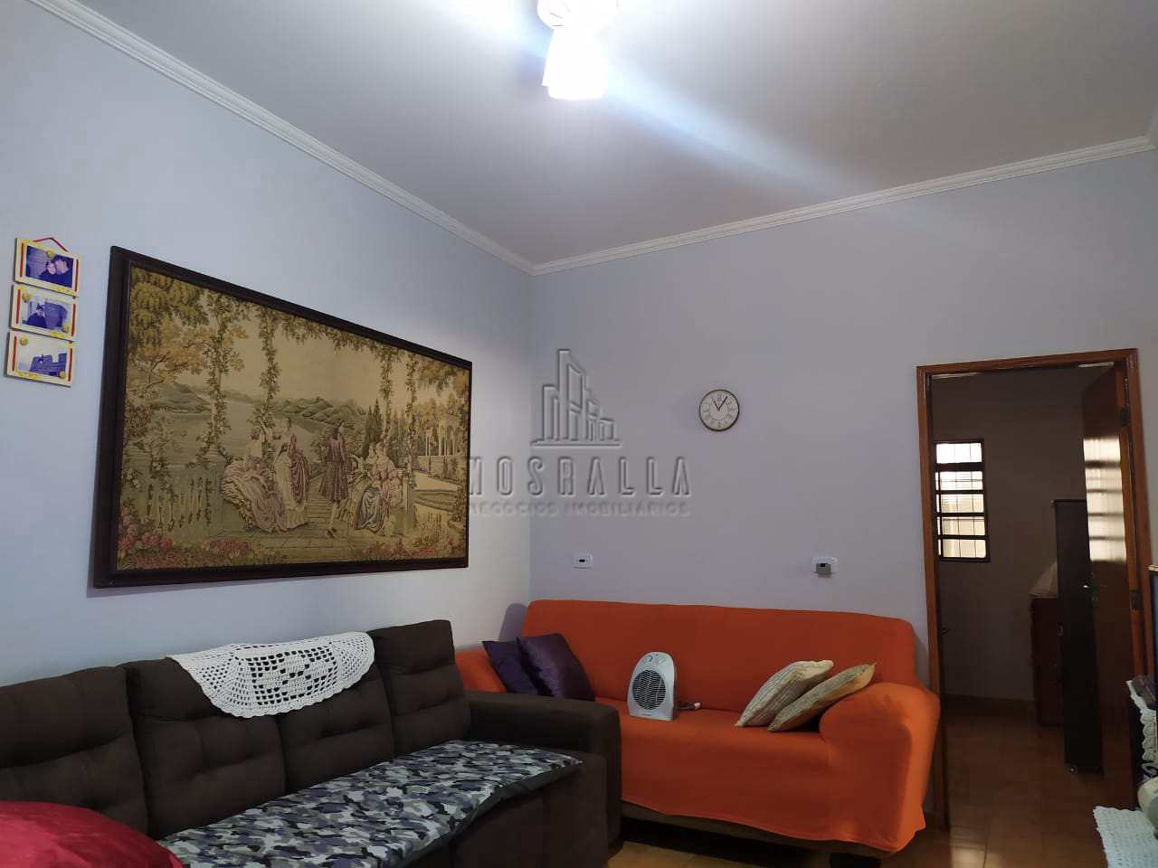 Casa à venda com 2 quartos, 150m² - Foto 2