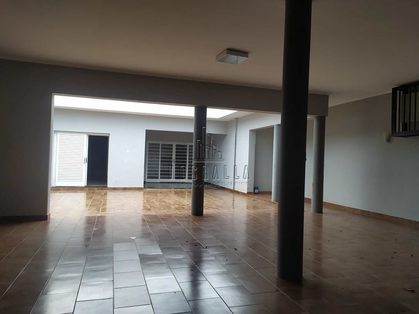 Casa para alugar com 3 quartos, 734m² - Foto 5