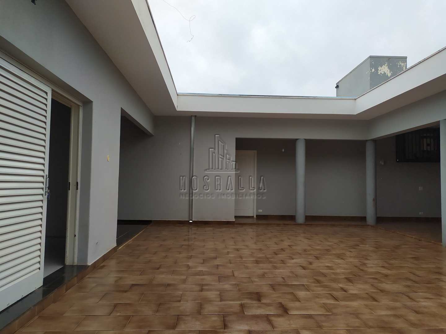 Casa para alugar com 3 quartos, 734m² - Foto 13