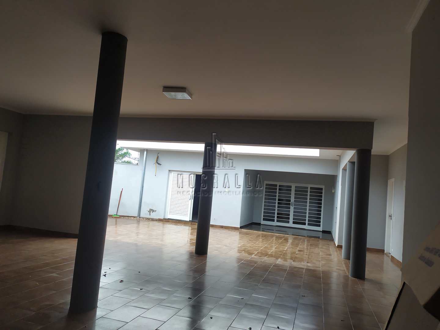 Casa para alugar com 3 quartos, 734m² - Foto 9