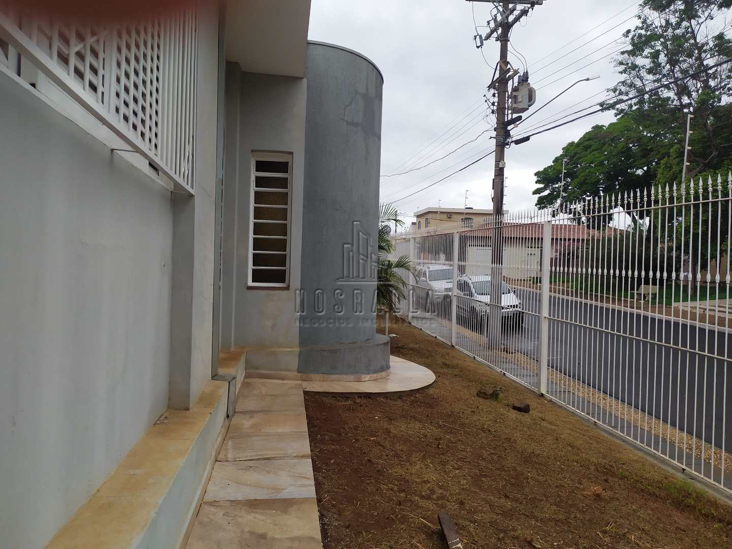 Casa para alugar com 3 quartos, 734m² - Foto 43