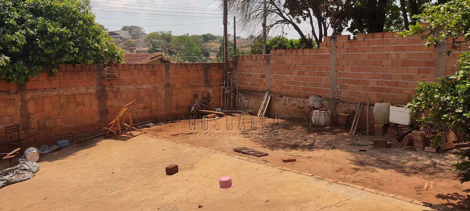 Casa à venda com 3 quartos, 275m² - Foto 1