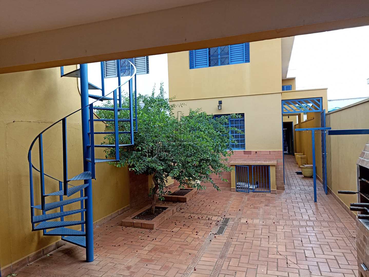 Sobrado à venda com 2 quartos, 150m² - Foto 15