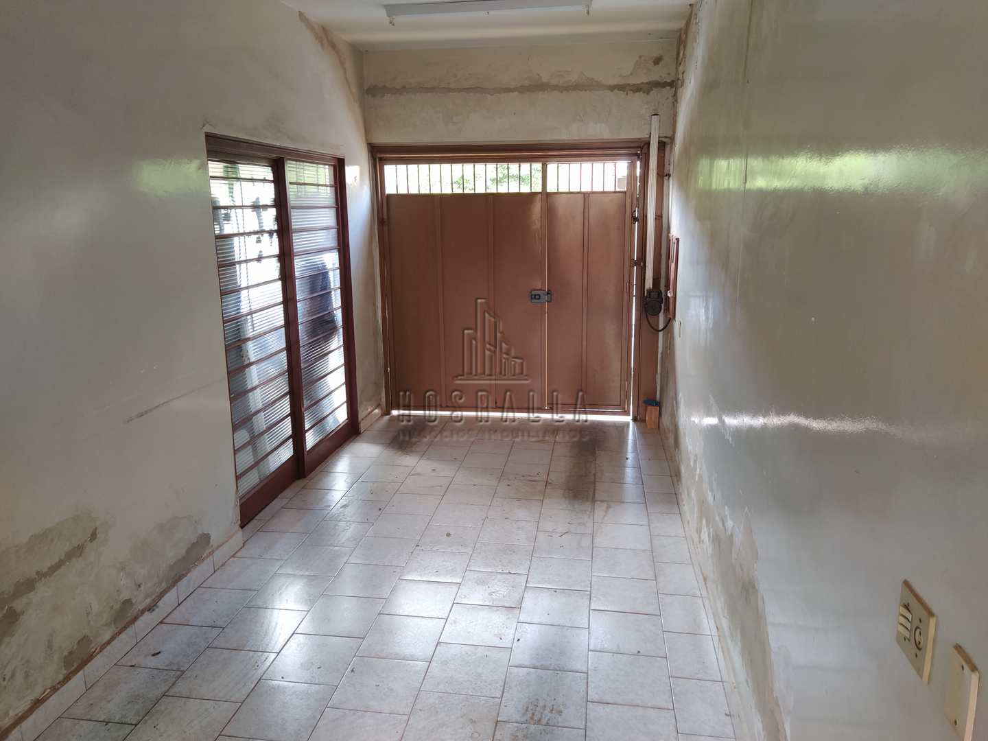 Casa à venda com 3 quartos, 224m² - Foto 1