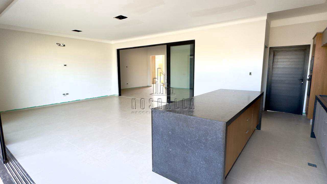 Casa à venda com 3 quartos, 241m² - Foto 8