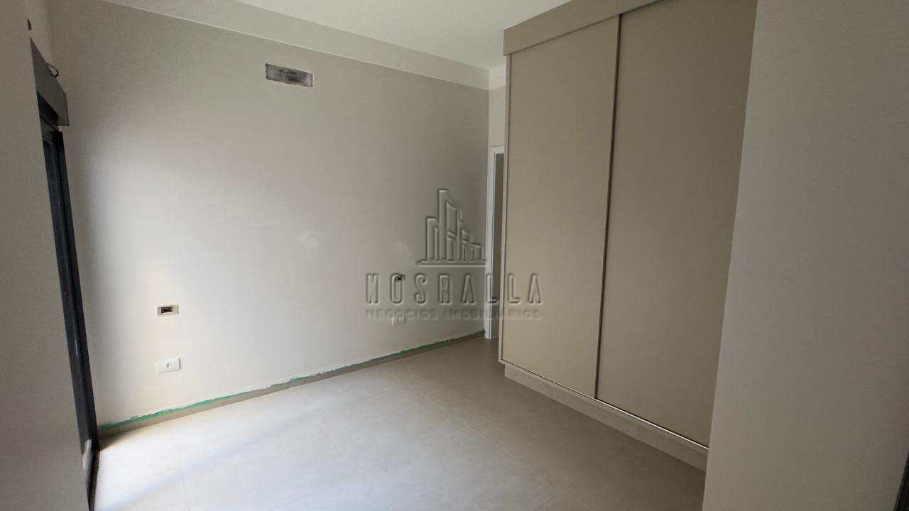 Casa à venda com 3 quartos, 241m² - Foto 14