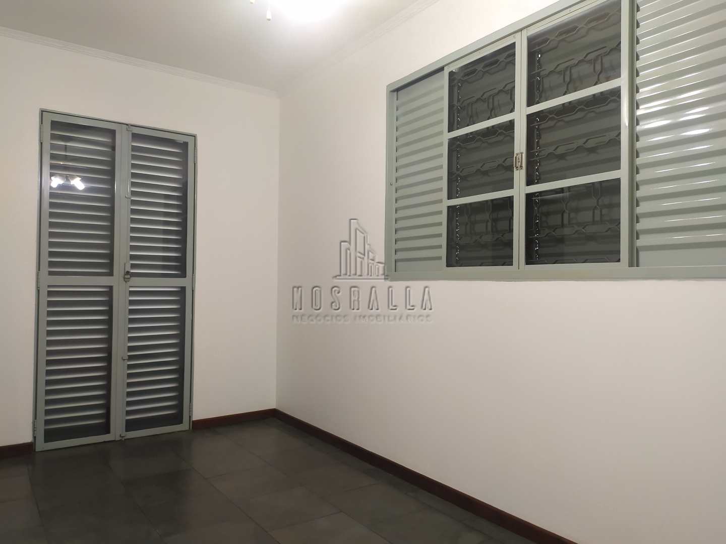 Sobrado à venda com 4 quartos, 484m² - Foto 27