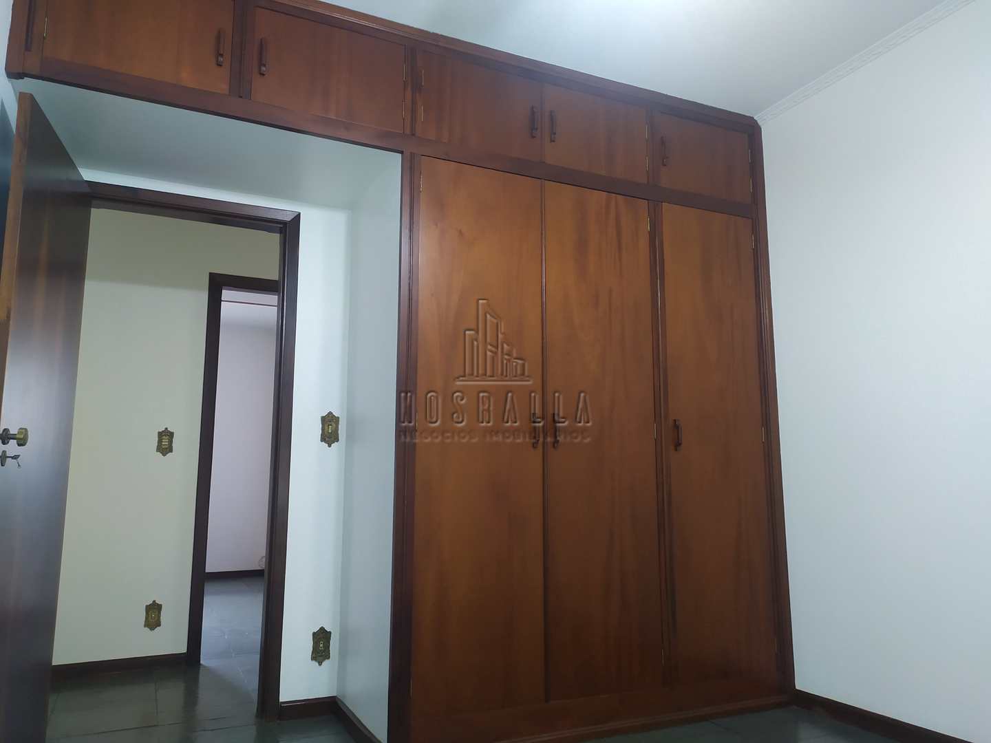 Sobrado à venda com 4 quartos, 484m² - Foto 32