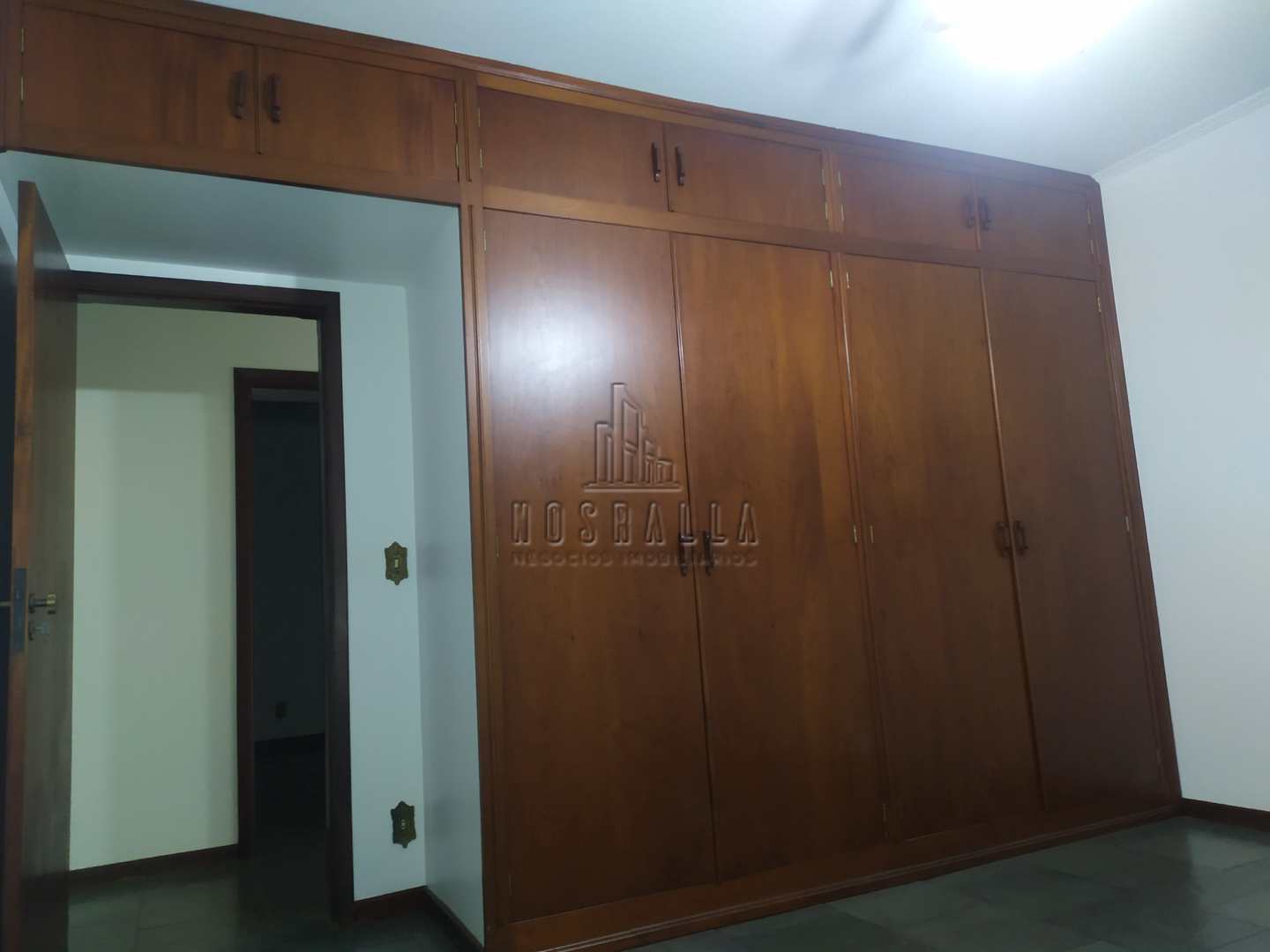 Sobrado à venda com 4 quartos, 484m² - Foto 34