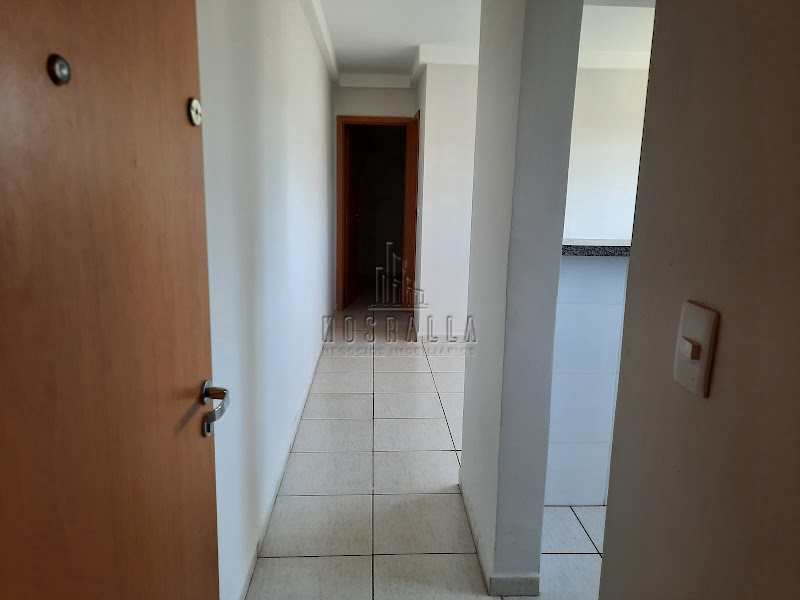 Apartamento à venda com 1 quarto, 768m² - Foto 2