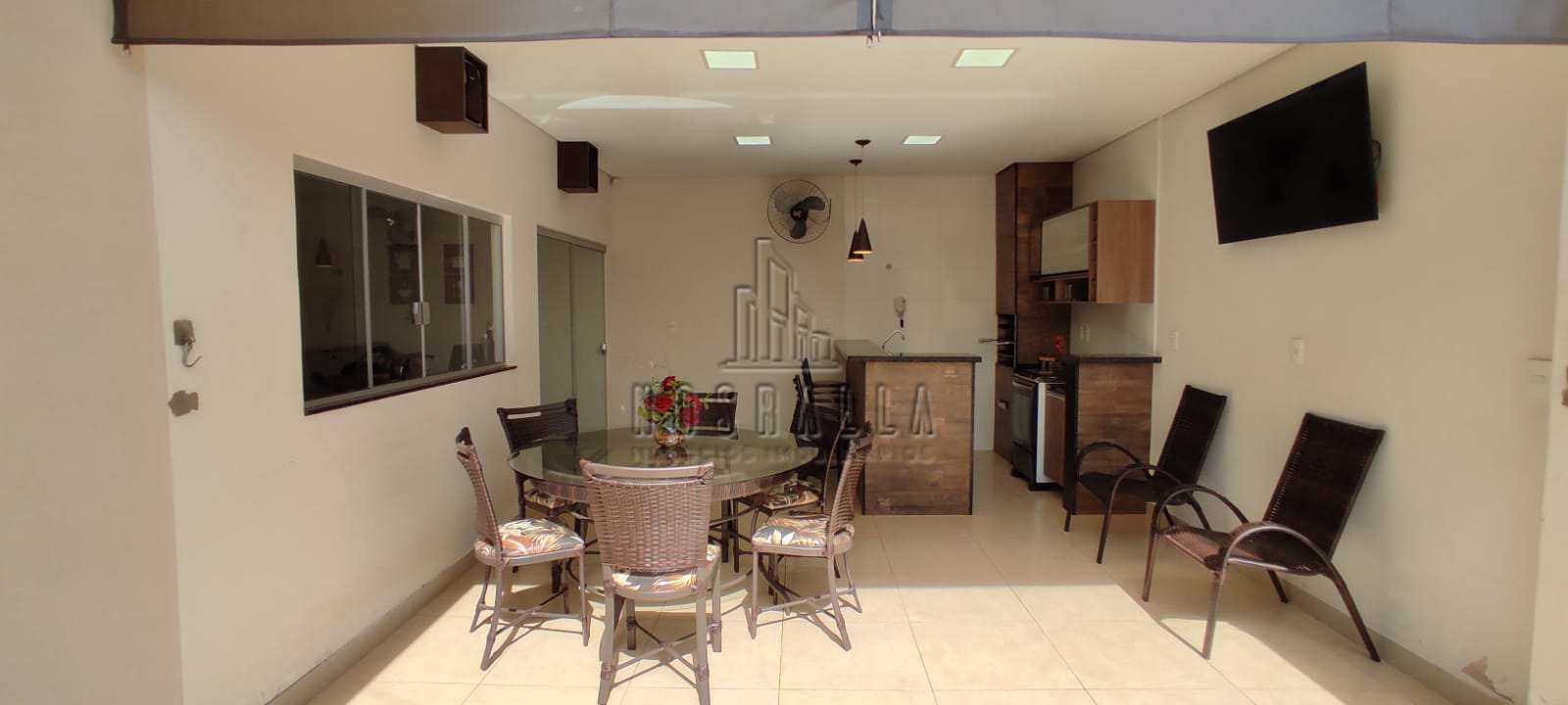 Casa à venda com 3 quartos, 200m² - Foto 6