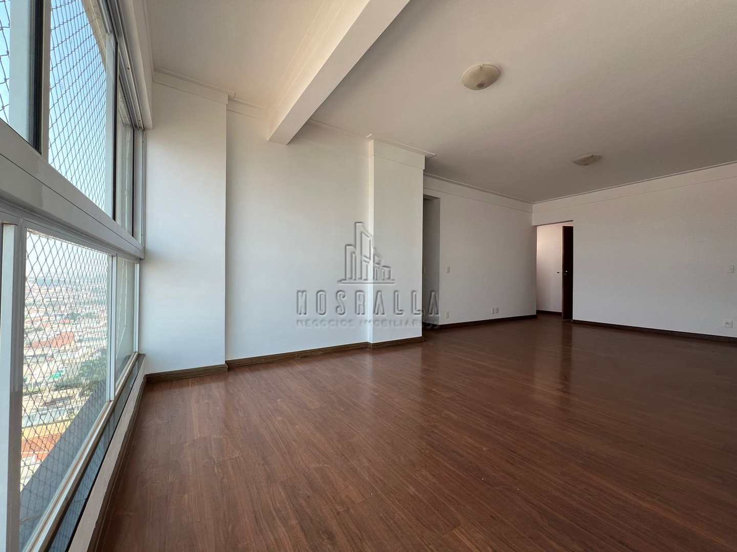 Apartamento à venda com 3 quartos, 110m² - Foto 2