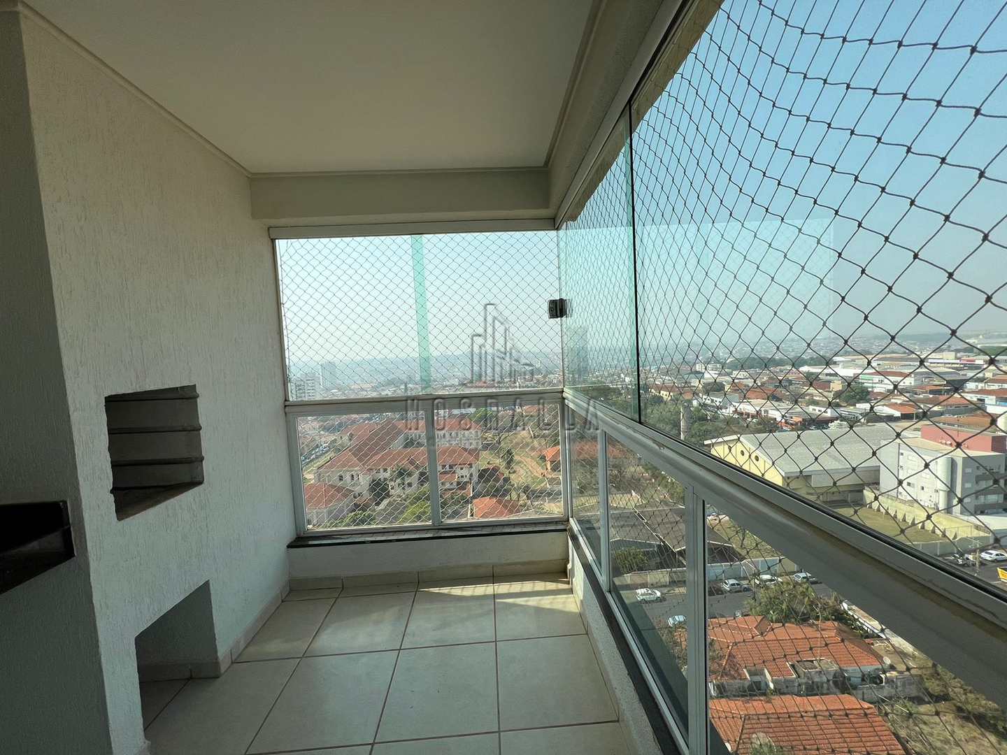 Apartamento à venda com 3 quartos, 110m² - Foto 1