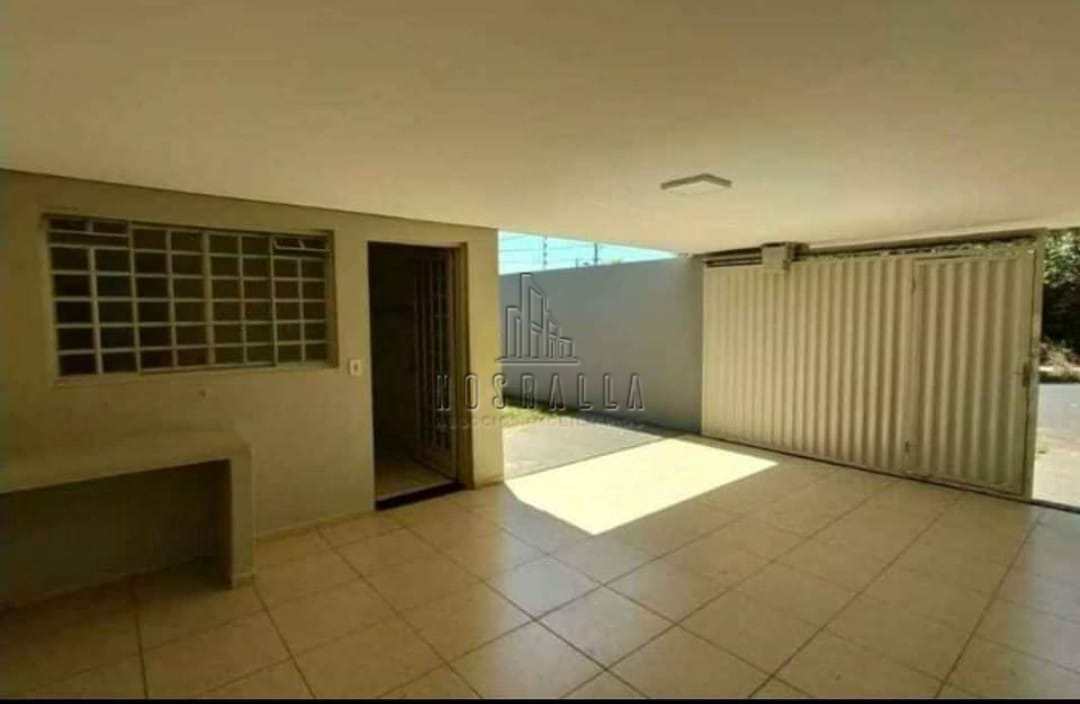 Casa à venda com 3 quartos, 202m² - Foto 2