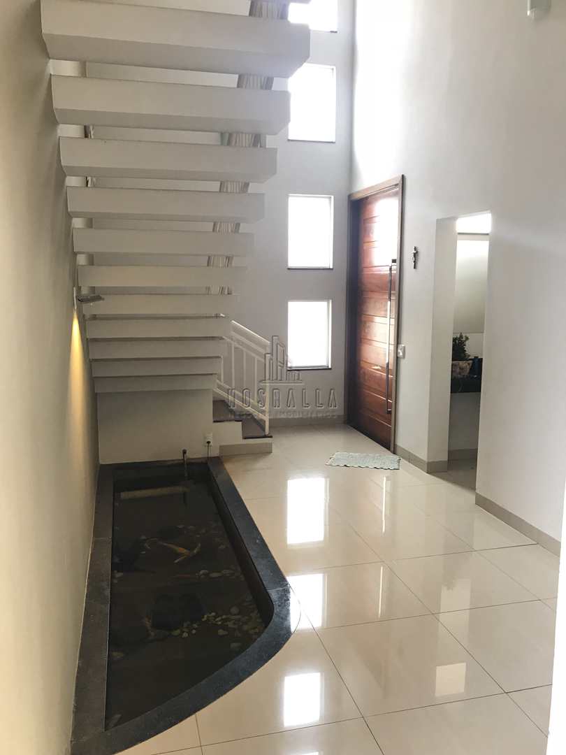 Casa à venda com 4 quartos, 720m² - Foto 4