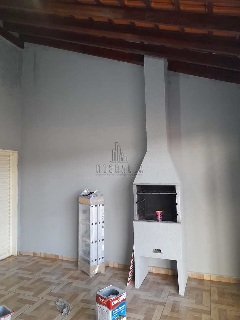 Casa à venda com 2 quartos, 176m² - Foto 2