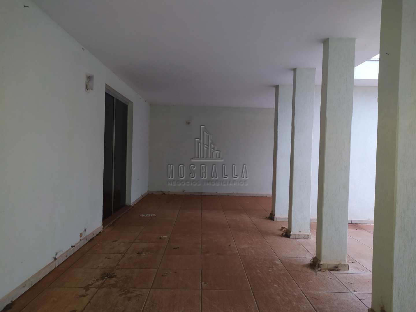 Casa de Condomínio à venda com 3 quartos, 190m² - Foto 2