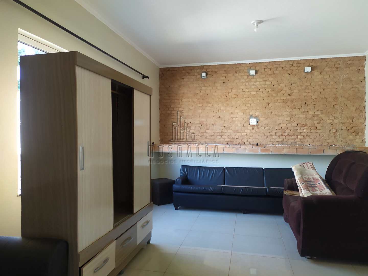 Casa à venda com 4 quartos, 187m² - Foto 2